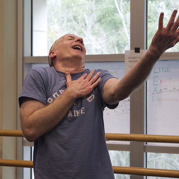Wil Kilroy doing a performance